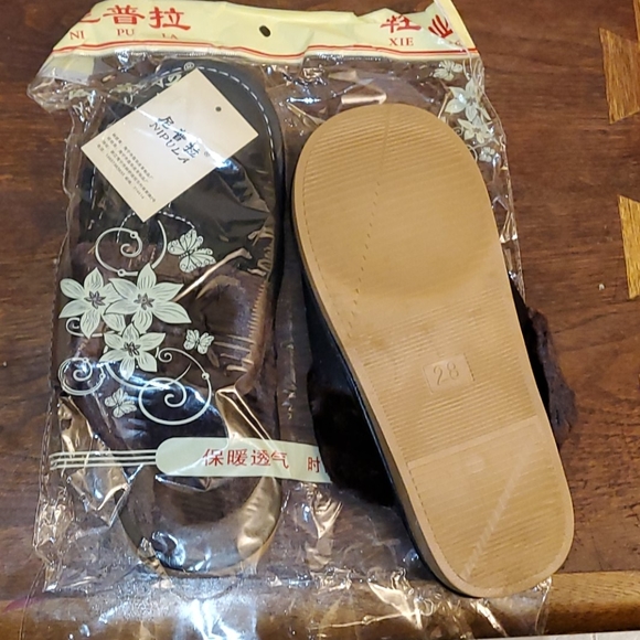 Men New Winter PU Leather Slippers  - Picture 2 of 2